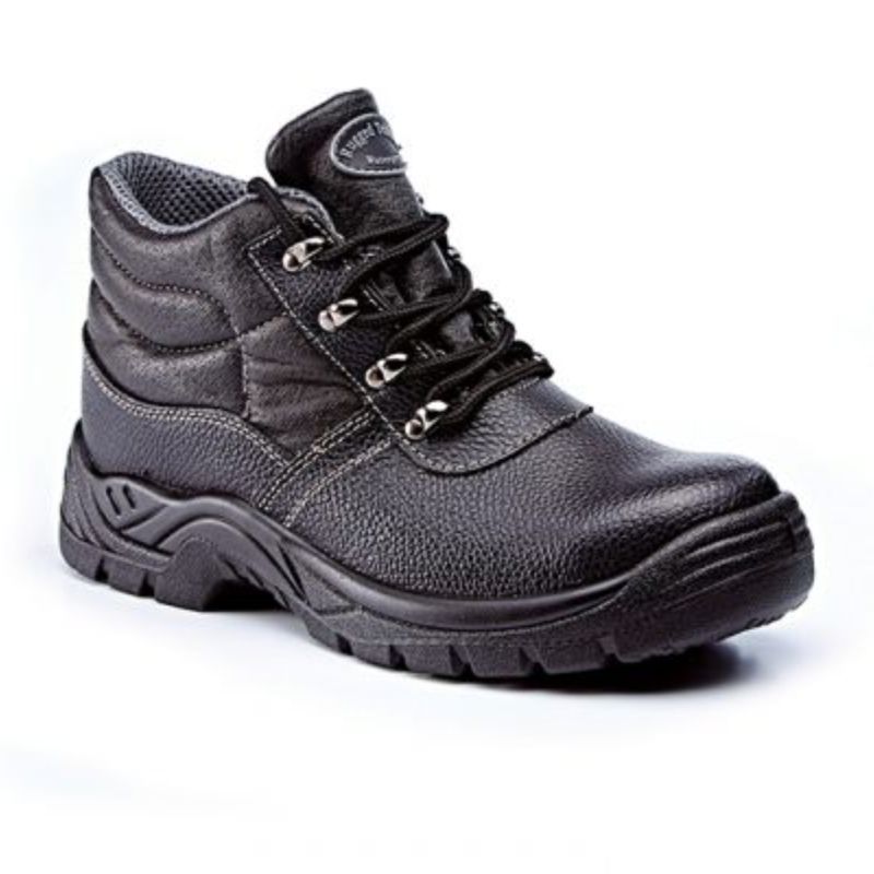 mens black waterproof chukka boot